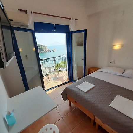 Aparthotel Lydia Mare Ágios Kírykos Esterno foto