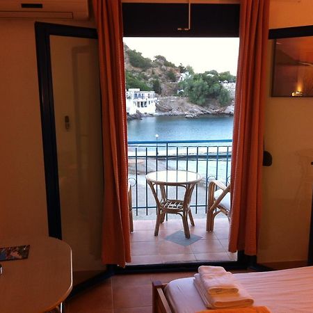 Aparthotel Lydia Mare Ágios Kírykos Esterno foto
