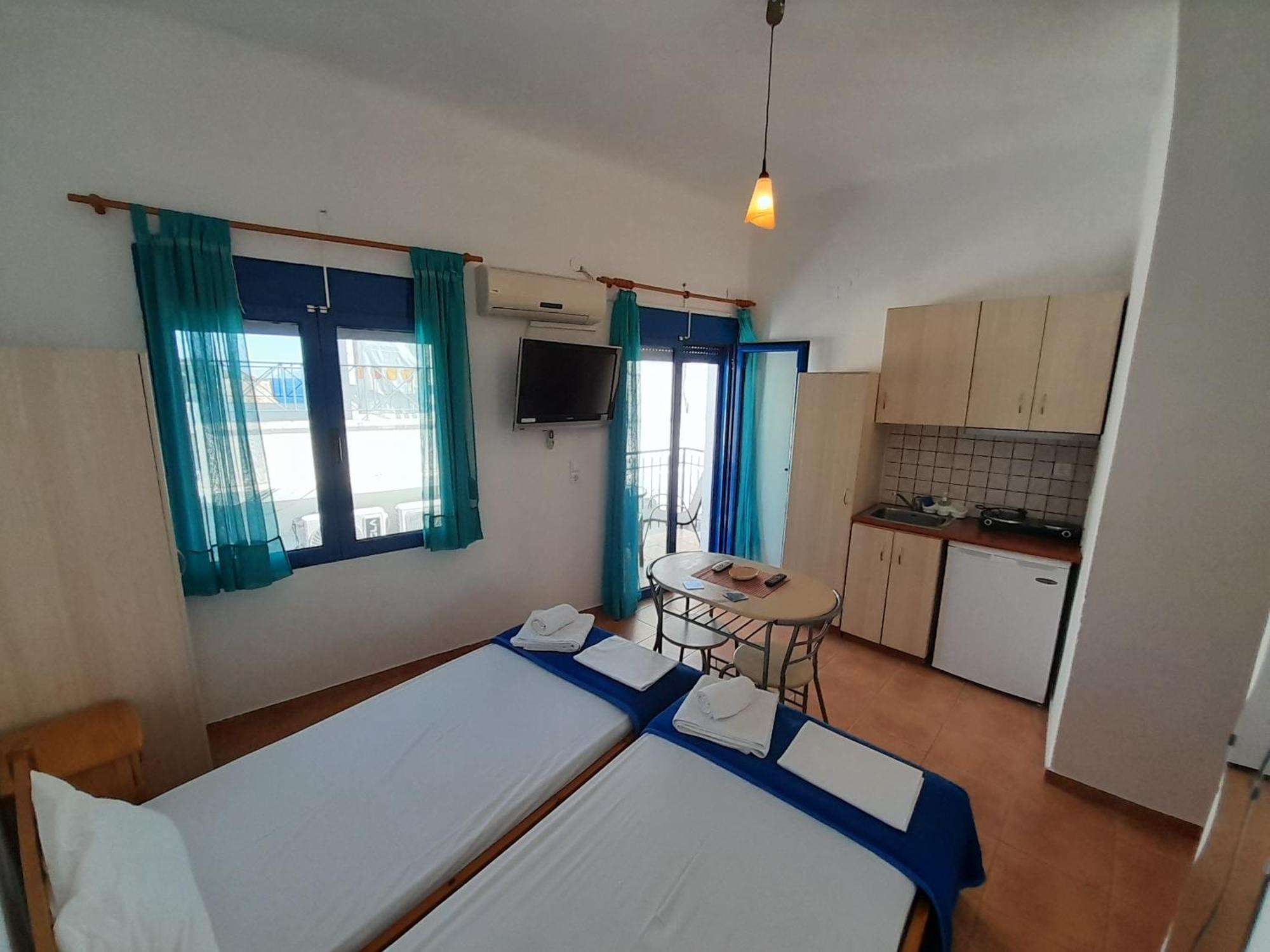 Aparthotel Lydia Mare Ágios Kírykos Camera foto