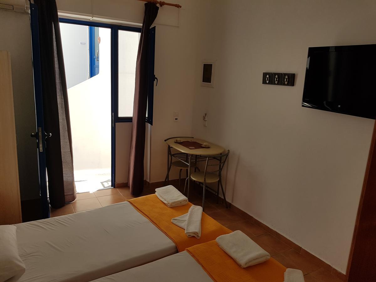 Aparthotel Lydia Mare Ágios Kírykos Esterno foto