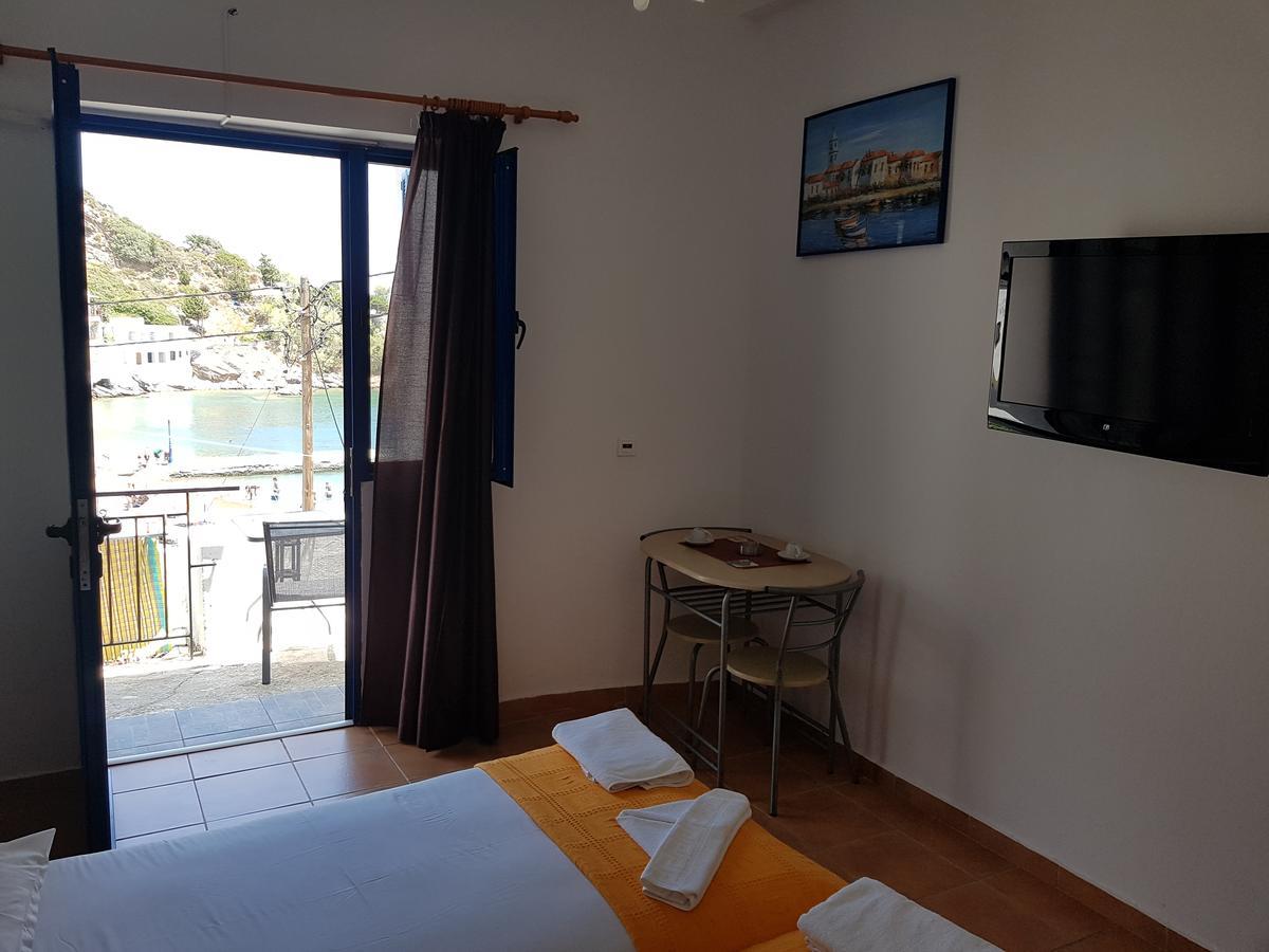Aparthotel Lydia Mare Ágios Kírykos Esterno foto